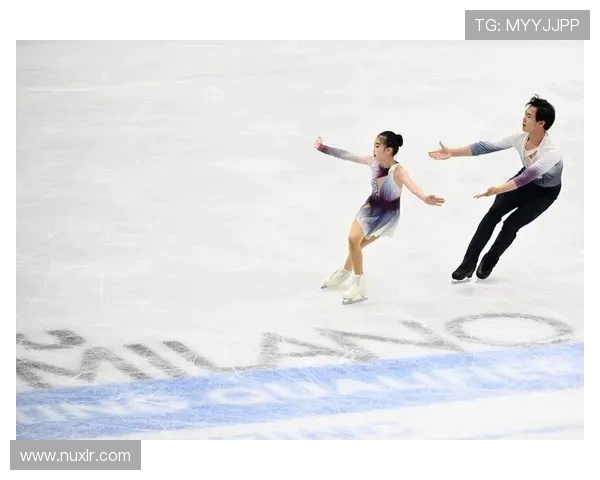 国际滑冰联盟对花滑考斯腾的审核赛